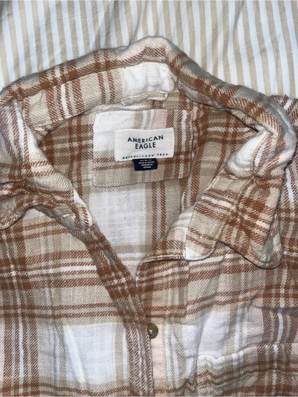 Plaid flannel - Picture 2 of 4